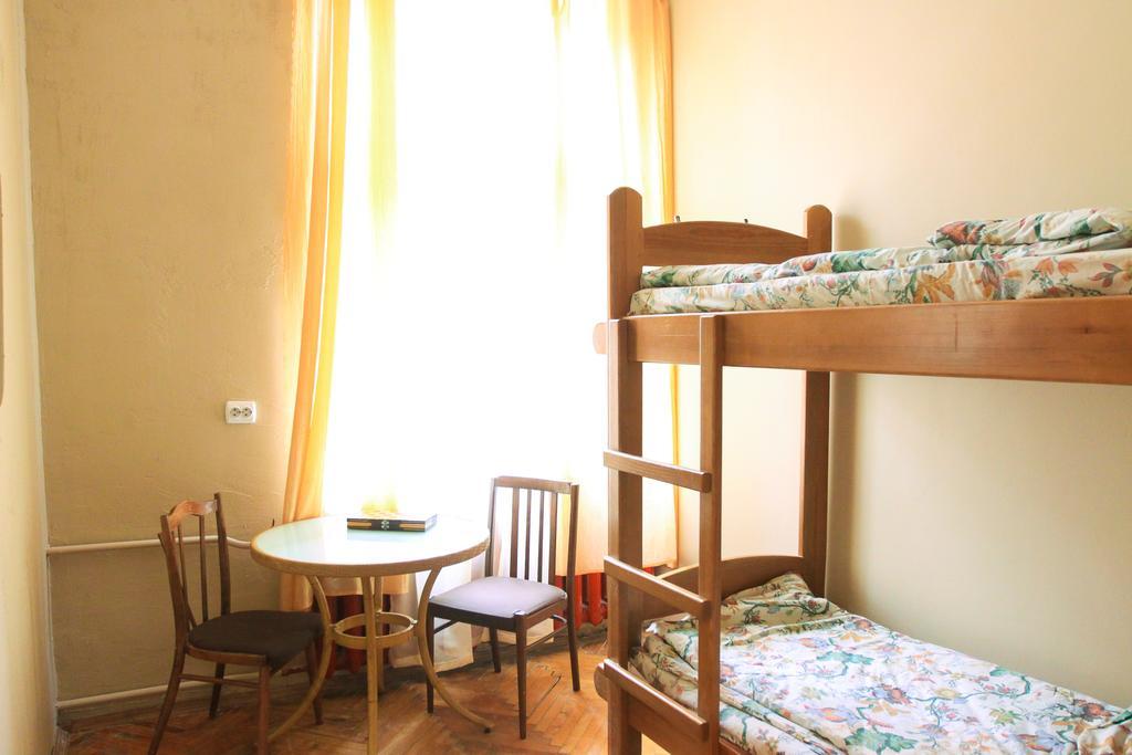 Hollywood Home Hostel Lviv Room photo