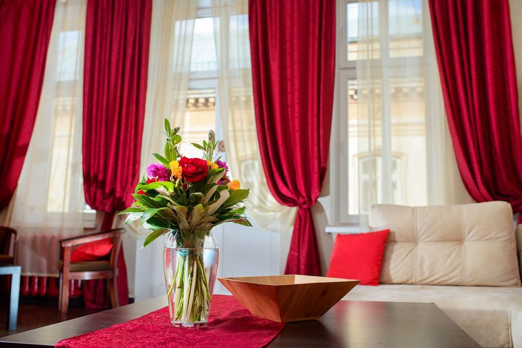 Hollywood Home Hostel Lviv Room photo